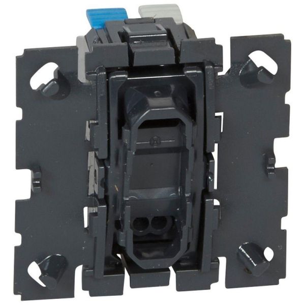 Legrand 067001 Переключатель 2напр 10AX CLN